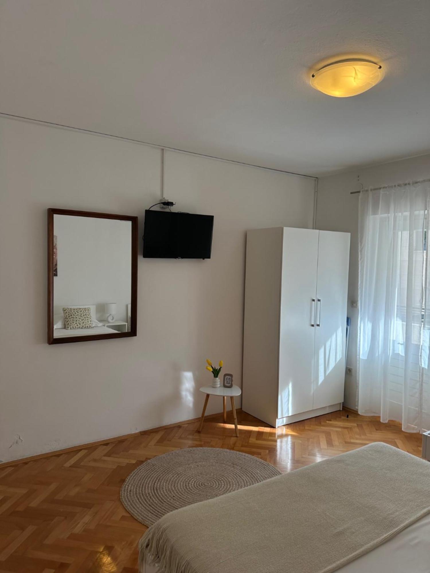 Olga 1 * Makarska